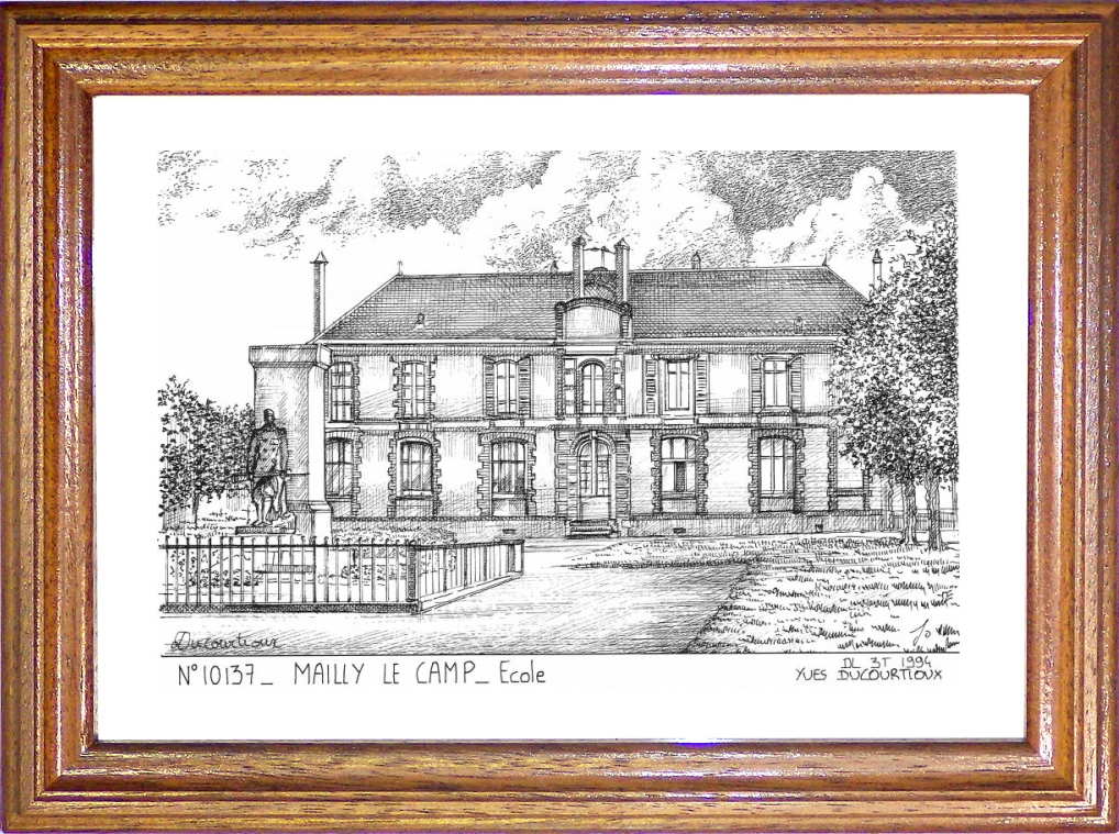 N 10137 - MAILLY LE CAMP - école