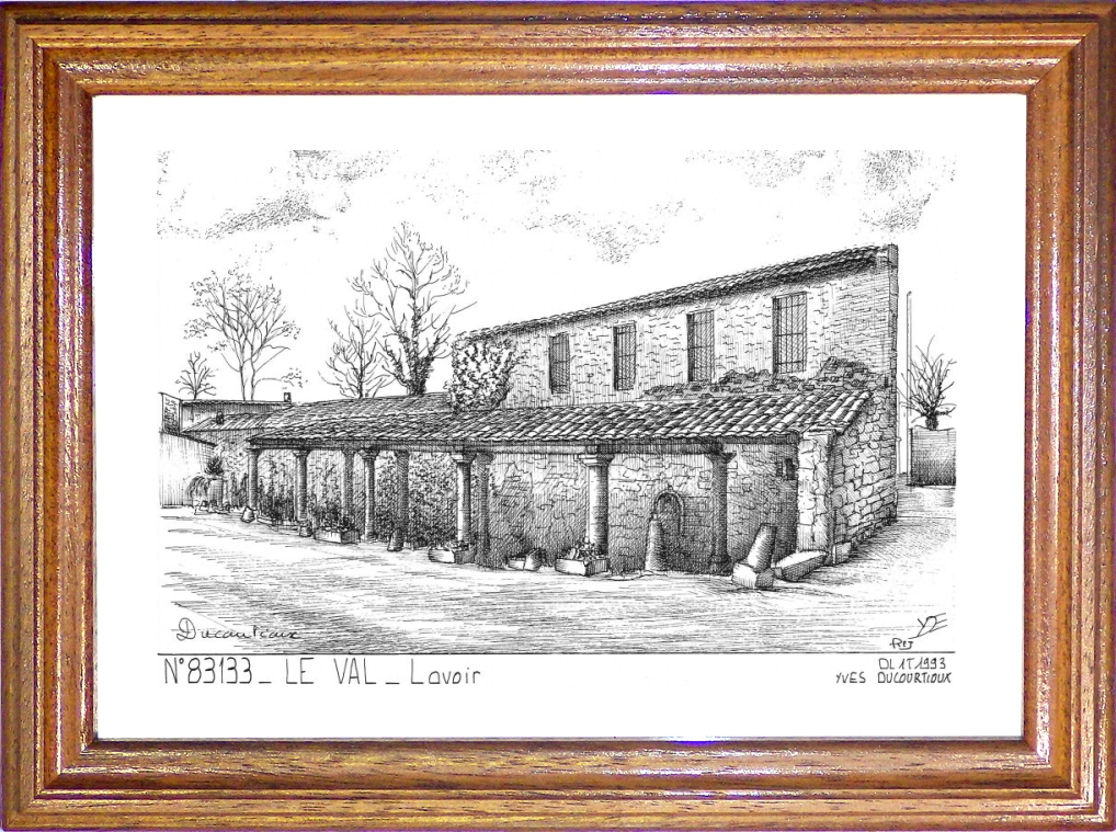 N 83133 - LE VAL - lavoir